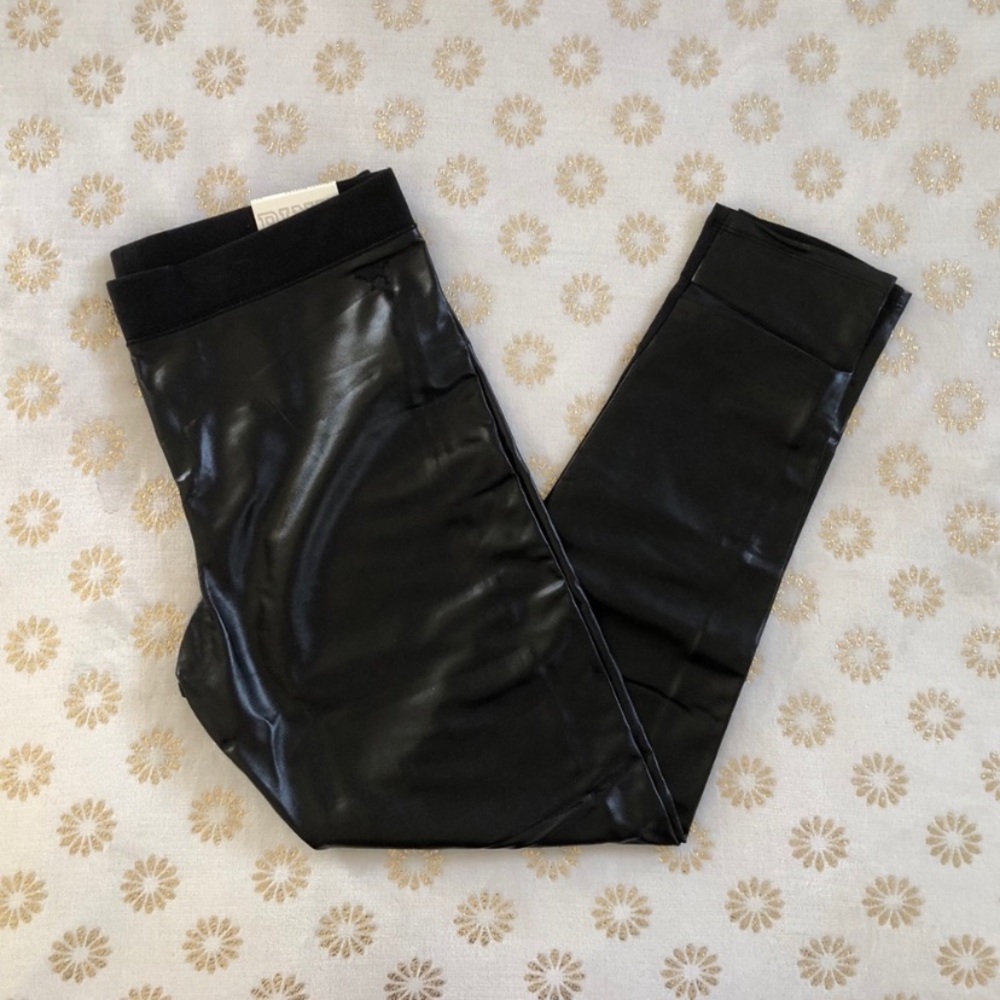 PINK Victoria’s Secret Shiny Black Faux Leather Leggings